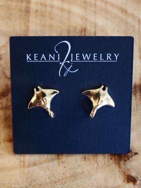 Keani Jewelry Gold Manta Ray Stud Earrings